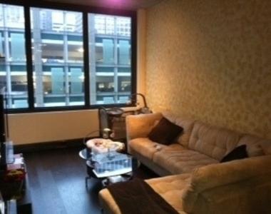 235 W Van Buren Street - Photo Thumbnail 9
