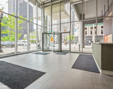 235 W Van Buren Street - Photo Thumbnail 5