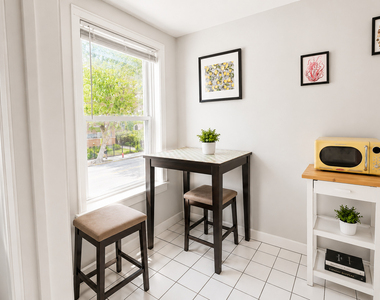 1635 W Morse Avenue - Photo Thumbnail 3