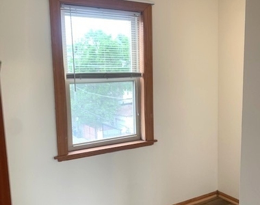 1538 N St. Louis Avenue - Photo Thumbnail 8