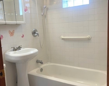 1538 N St. Louis Avenue - Photo Thumbnail 9