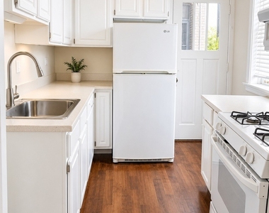 594 Sheridan Square - Photo Thumbnail 2
