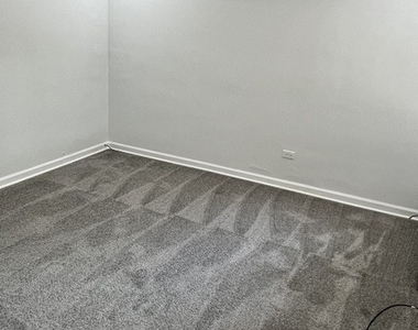 2303 Holiday Terrace Court - Photo Thumbnail 5