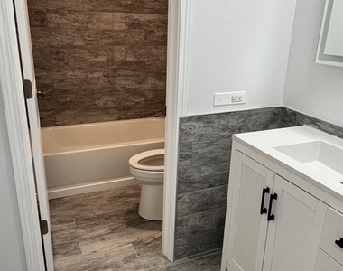 2303 Holiday Terrace Court - Photo Thumbnail 7