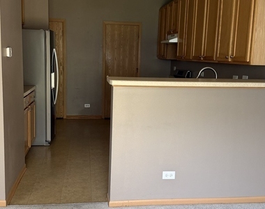 2252 Gallant Fox Circle - Photo Thumbnail 8