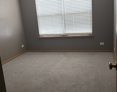 2252 Gallant Fox Circle - Photo Thumbnail 14
