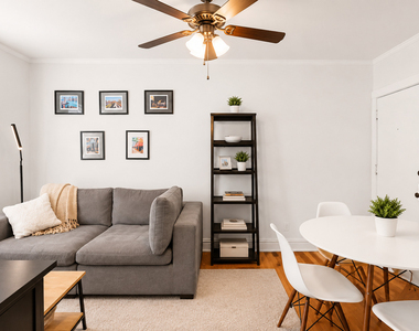 656 W Oakdale Avenue - Photo Thumbnail 1