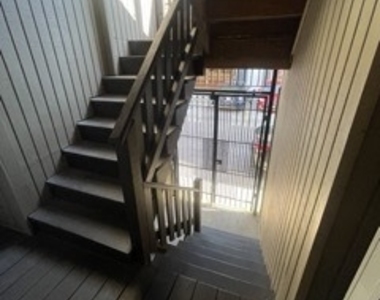 1101 W Pratt Boulevard - Photo Thumbnail 14
