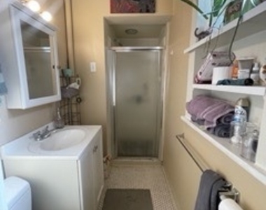 1101 W Pratt Boulevard - Photo Thumbnail 6