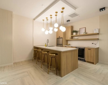 3153 N Tripp Avenue - Photo Thumbnail 24