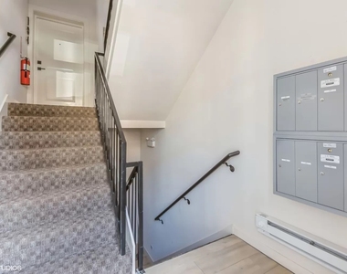 3153 N Tripp Avenue - Photo Thumbnail 23