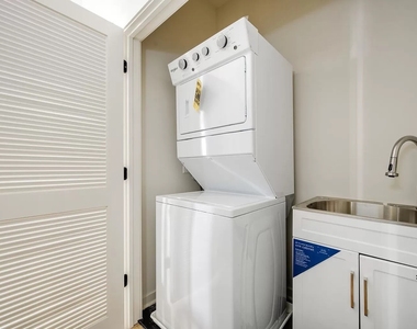 3153 N Tripp Avenue - Photo Thumbnail 17