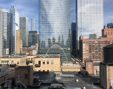 200 N Jefferson Street - Photo Thumbnail 8