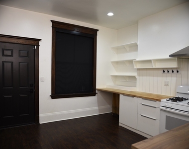 1305 S Spaulding Avenue - Photo Thumbnail 8