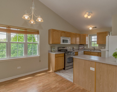 2607 Sheehan Court - Photo Thumbnail 3