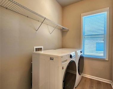 3078 Ivy Crossing Drive - Photo Thumbnail 13