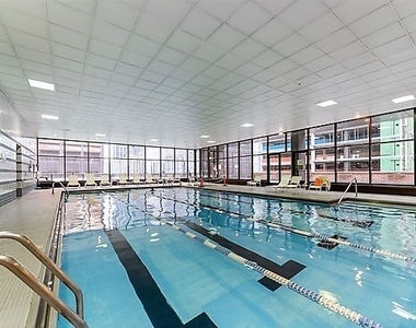 211 E Ohio Street - Photo Thumbnail 19