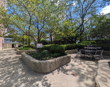 10 E Ontario Street - Photo Thumbnail 19