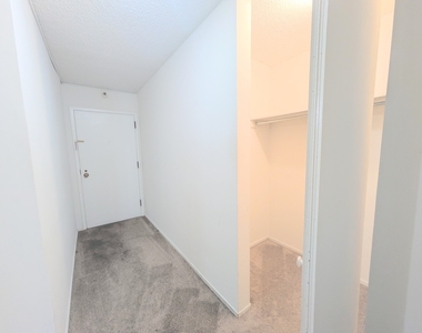 10 E Ontario Street - Photo Thumbnail 8