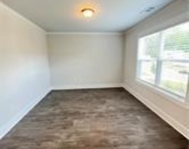 52 Suwannee Way - Photo Thumbnail 1