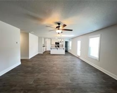 52 Suwannee Way - Photo Thumbnail 5