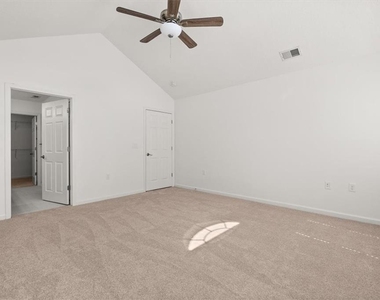 1305 Village Lane - Photo Thumbnail 14