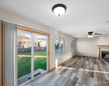 1065 Port Royal Road - Photo Thumbnail 3