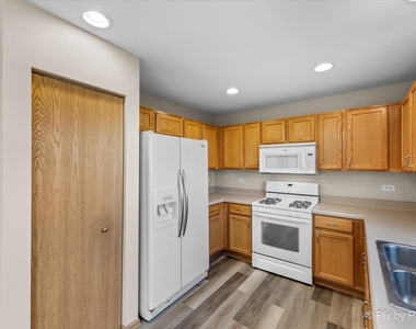 1065 Port Royal Road - Photo Thumbnail 7