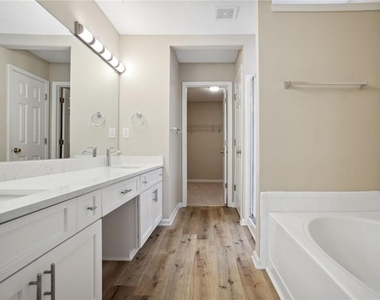 3611 Elkhorn Court - Photo Thumbnail 14