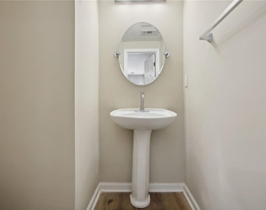 3611 Elkhorn Court - Photo Thumbnail 11