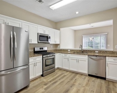 3611 Elkhorn Court - Photo Thumbnail 10