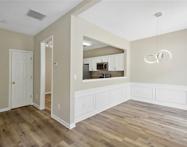 3611 Elkhorn Court - Photo Thumbnail 8