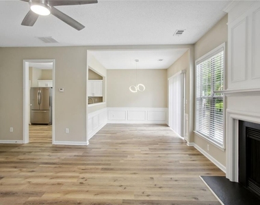 3611 Elkhorn Court - Photo Thumbnail 6