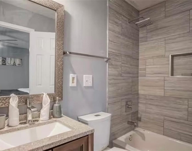 846 Park Place - Photo Thumbnail 6