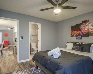 846 Park Place - Photo Thumbnail 4