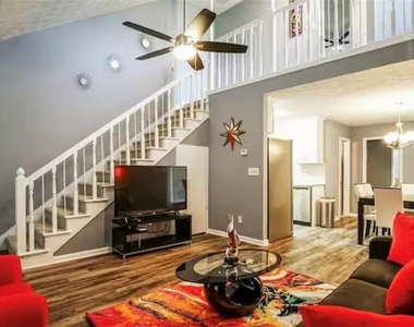 846 Park Place - Photo Thumbnail 3