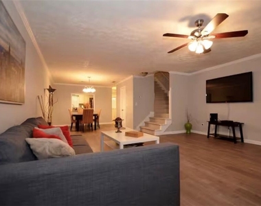 846 Park Place - Photo Thumbnail 12