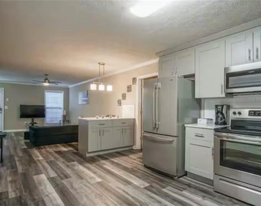 846 Park Place - Photo Thumbnail 95