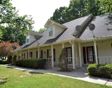 846 Park Place - Photo Thumbnail 1