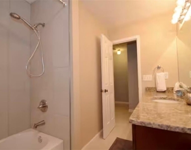 846 Park Place - Photo Thumbnail 29