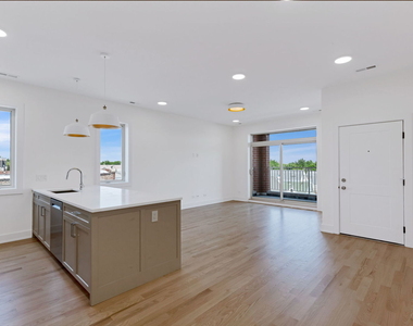 3545 W Belmont Avenue - Photo Thumbnail 2