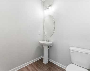 231 Eva Way Ne - Photo Thumbnail 5