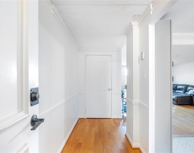 2965 Pharr Court South Nw - Photo Thumbnail 10