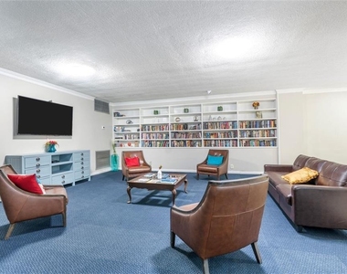 2965 Pharr Court South Nw - Photo Thumbnail 14