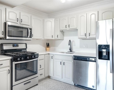 2965 Pharr Court South Nw - Photo Thumbnail 2