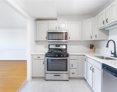 2965 Pharr Court South Nw - Photo Thumbnail 1