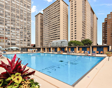655 W Irving Park Road - Photo Thumbnail 15