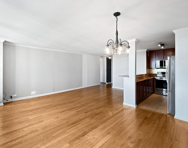 655 W Irving Park Road - Photo Thumbnail 3