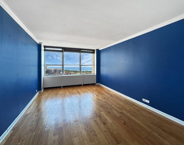 655 W Irving Park Road - Photo Thumbnail 11