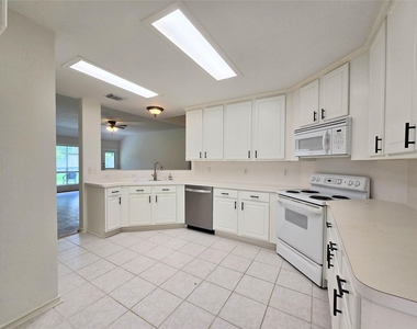 147 W Russet Grove Circle - Photo Thumbnail 16